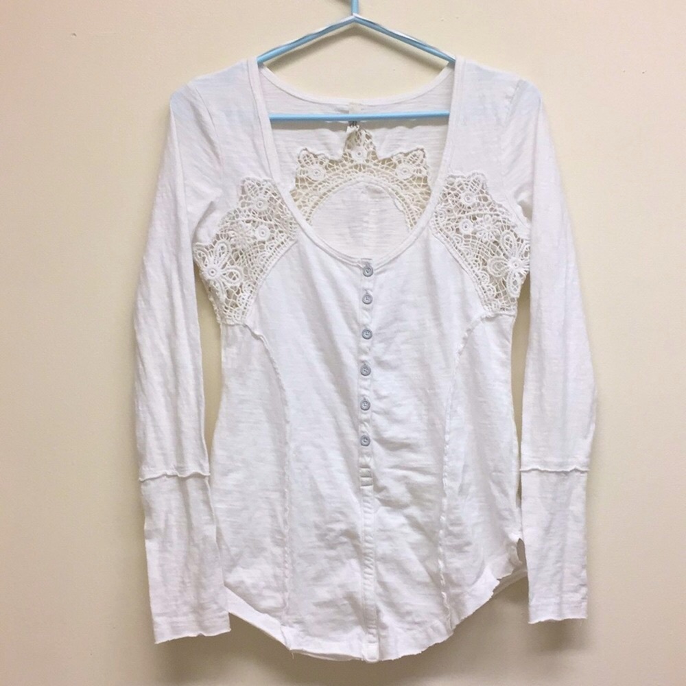 FREE PEOPLE keepsake Henley size small
